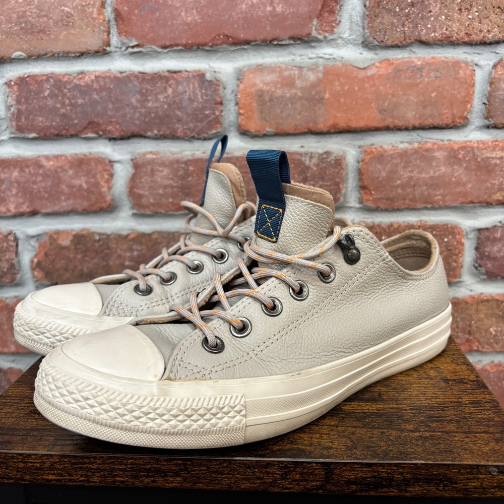 Converse Chuck Taylor All Star Beige Shoes Women's Size 8 Leather